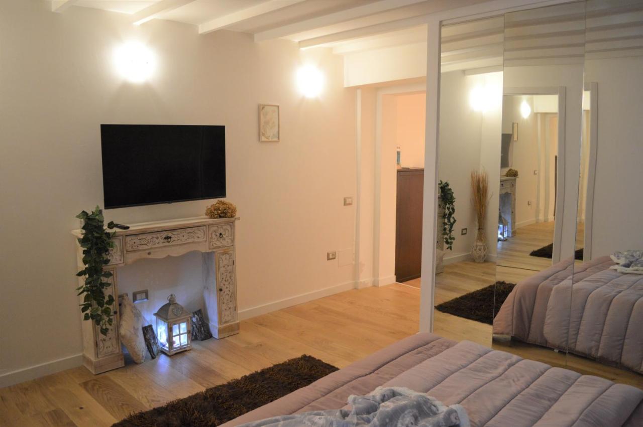 Domu 600 - Suite Mini Appartamento Cagliari Centro Storico Eksteriør bilde