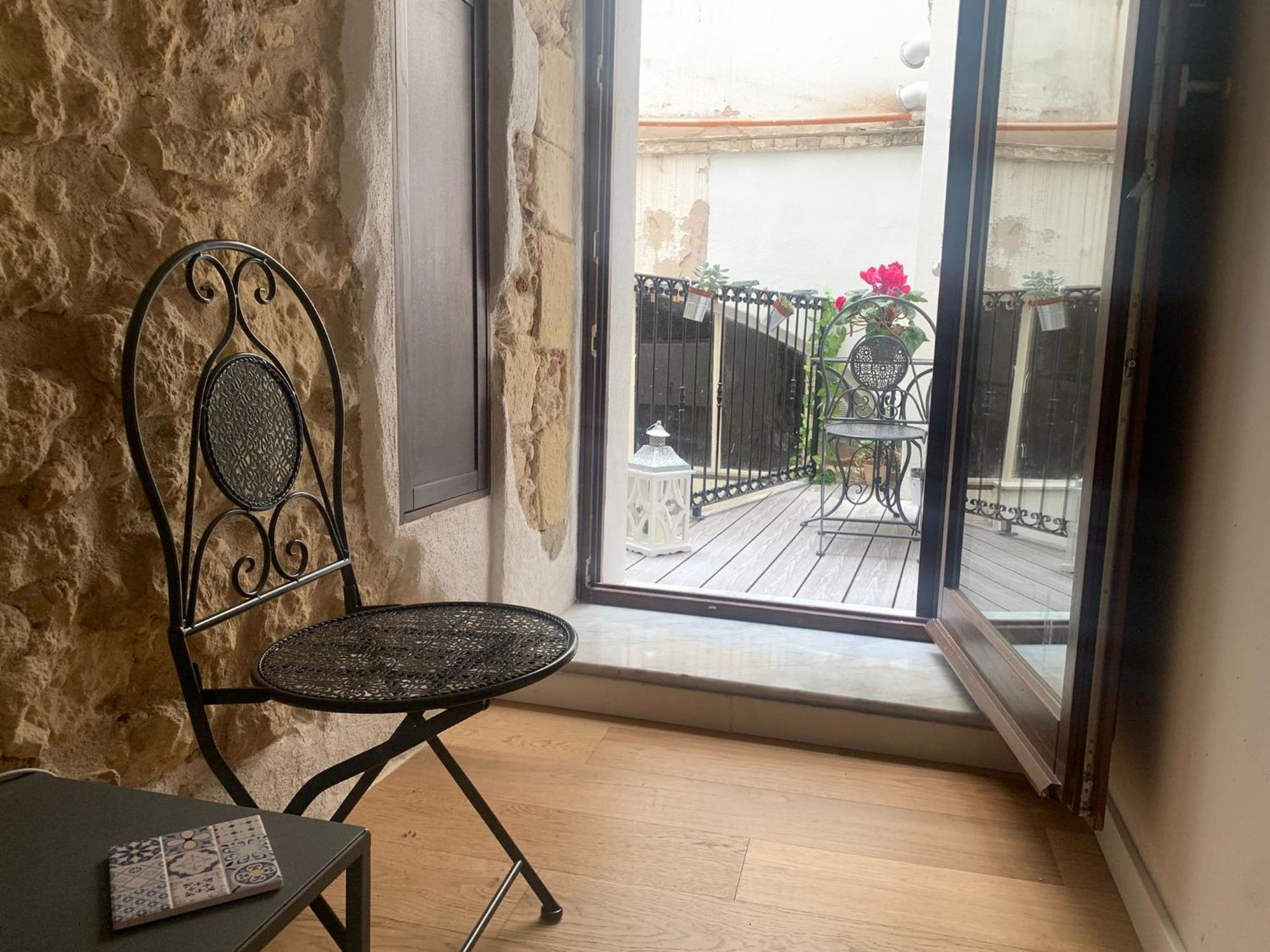 Domu 600 - Suite Mini Appartamento Cagliari Centro Storico Eksteriør bilde